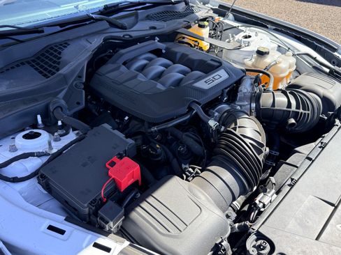 Used 2024 Ford Mustang GT Premium image 15