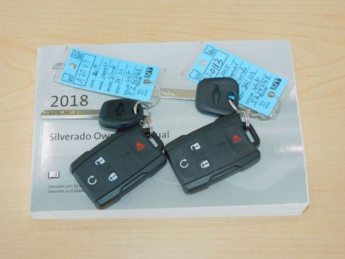 Used 2018 Chevrolet Silverado 1500 LT image 31