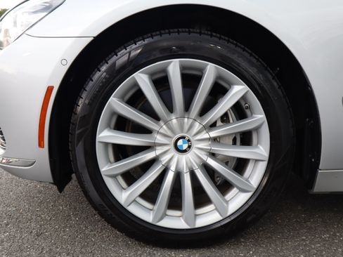 Used 2019 BMW 740i xDrive UNAVAIL AWD/4WD image 46
