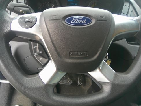 Used 2018 Ford Transit 350 XLT image 12