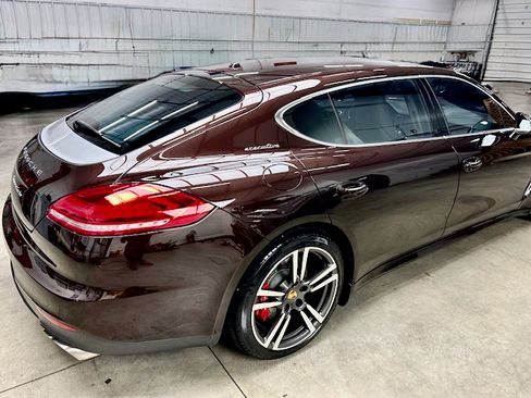 Used 2016 Porsche Panamera Exclusive Series image 10