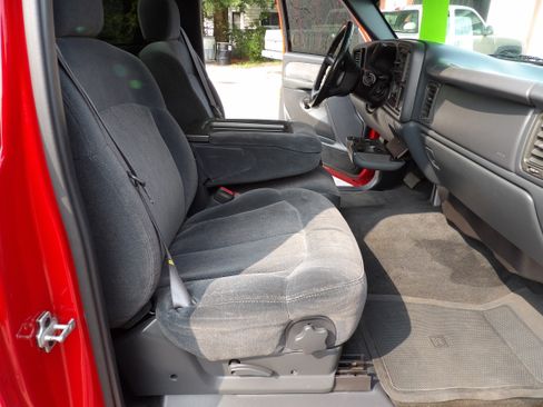 Used 2000 Chevrolet Silverado 1500 LS image 11