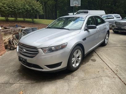 Used 2018 Ford Taurus SE