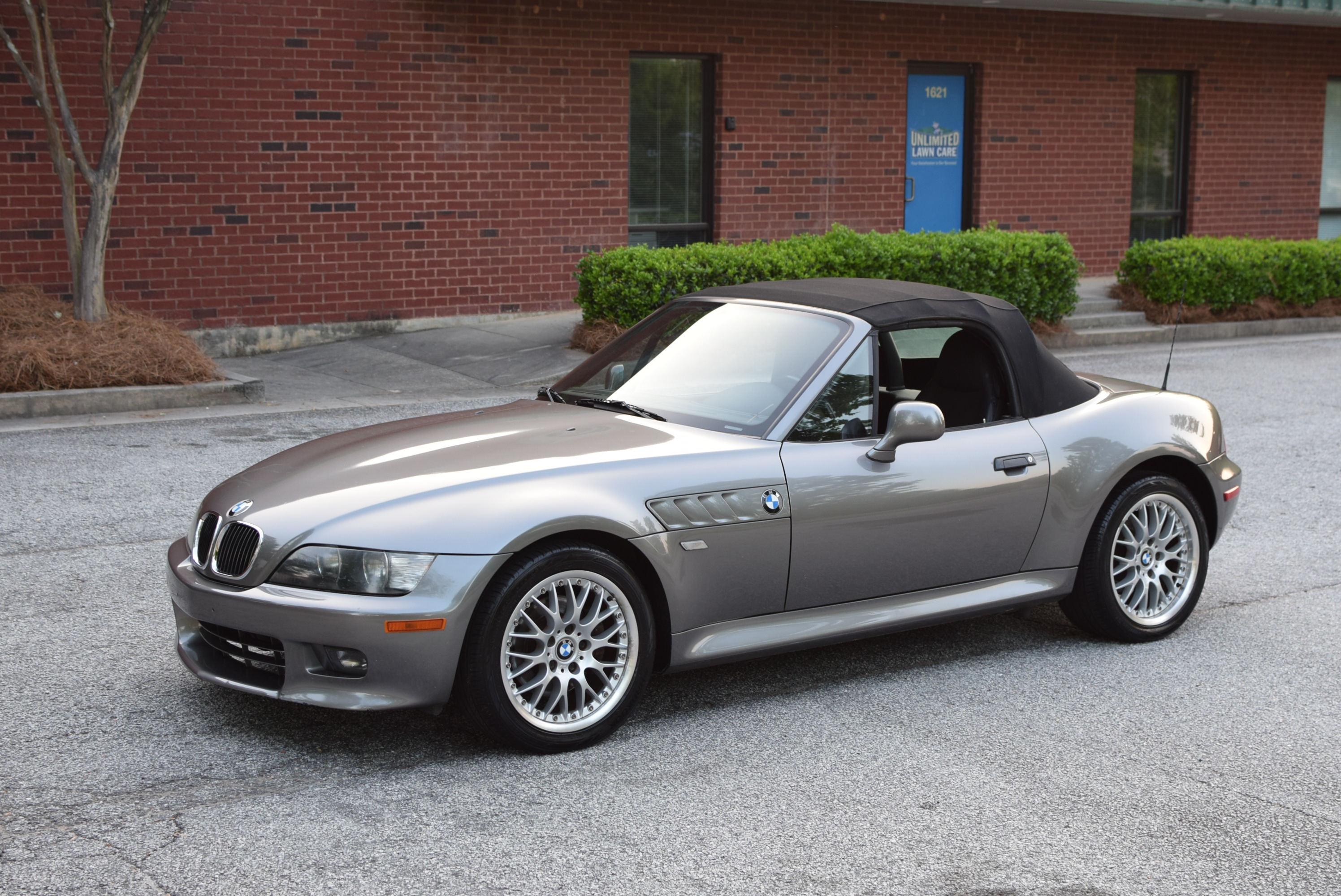 Used 2001 BMW Z3 3.0i RWD image 13