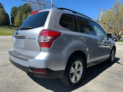 Used 2015 Subaru Forester 2.5i Premium image 4