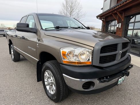 Used 2006 Dodge Ram 2500 Truck ST image 8