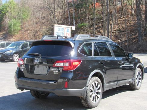 Used 2016 Subaru Outback 3.6R Limited image 7