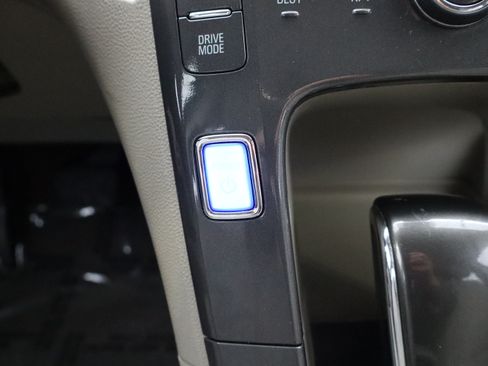 Used 2014 Chevrolet Volt Premium image 20