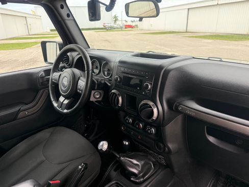 Used 2017 Jeep Wrangler Sport AWD/4WD image 66