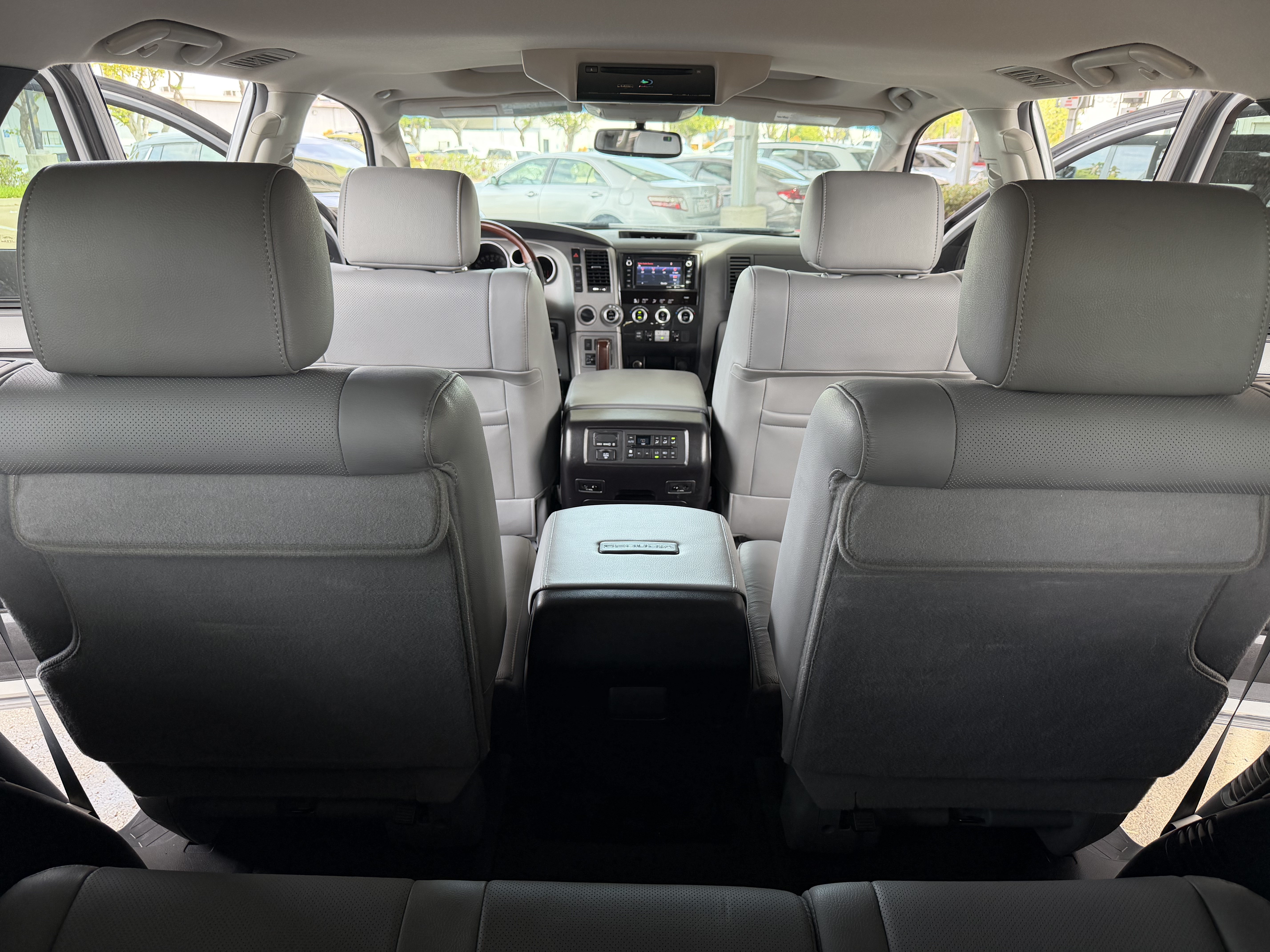 Used 2016 Toyota Sequoia Platinum AWD/4WD image 27