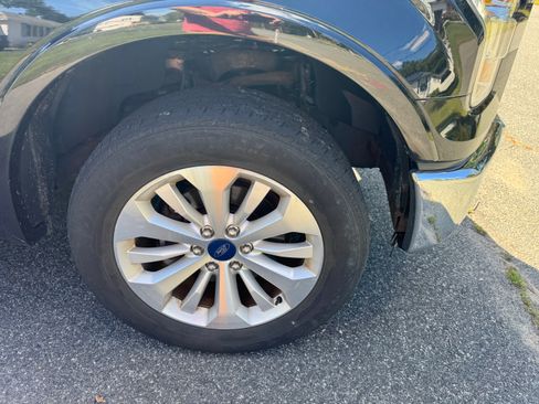 Used 2016 Ford F150 image 17