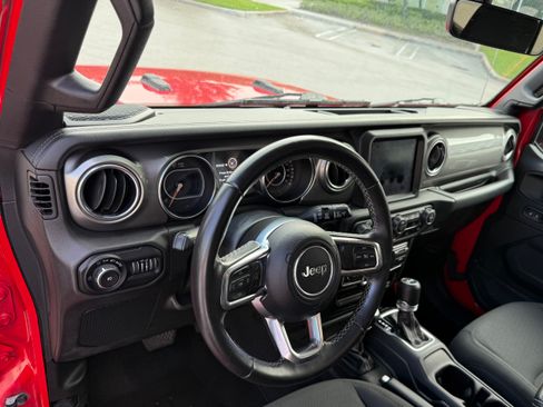 Used 2019 Jeep Wrangler 4WD Unlimited Sahara image 66