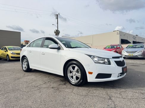 Used 2012 Chevrolet Cruze LT image 10