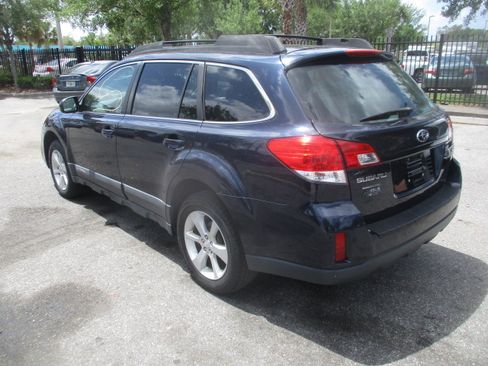 Used 2013 Subaru Outback 2.5i Premium image 4