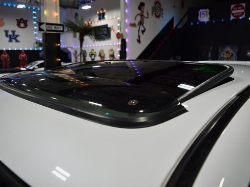 Used 2004 Toyota RAV4 image 15