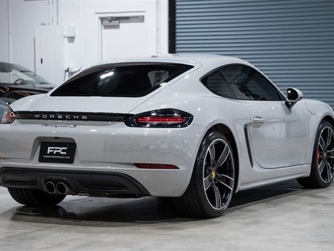 Used 2019 Porsche 718 Cayman S RWD image 15