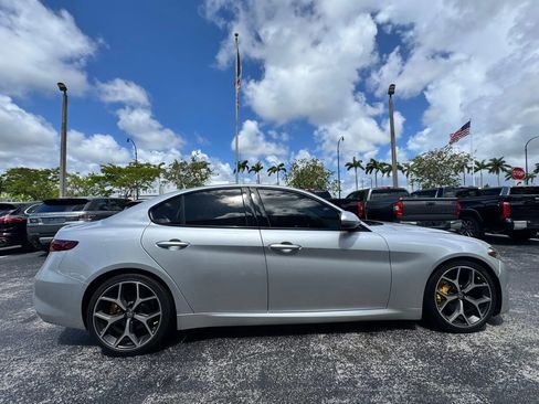Used 2018 Alfa Romeo Giulia Ti Sport RWD image 7