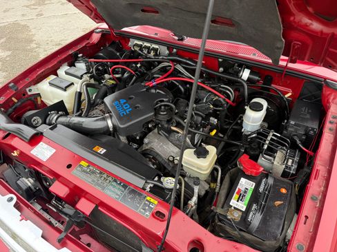 Used 2010 Ford Ranger XLT image 17