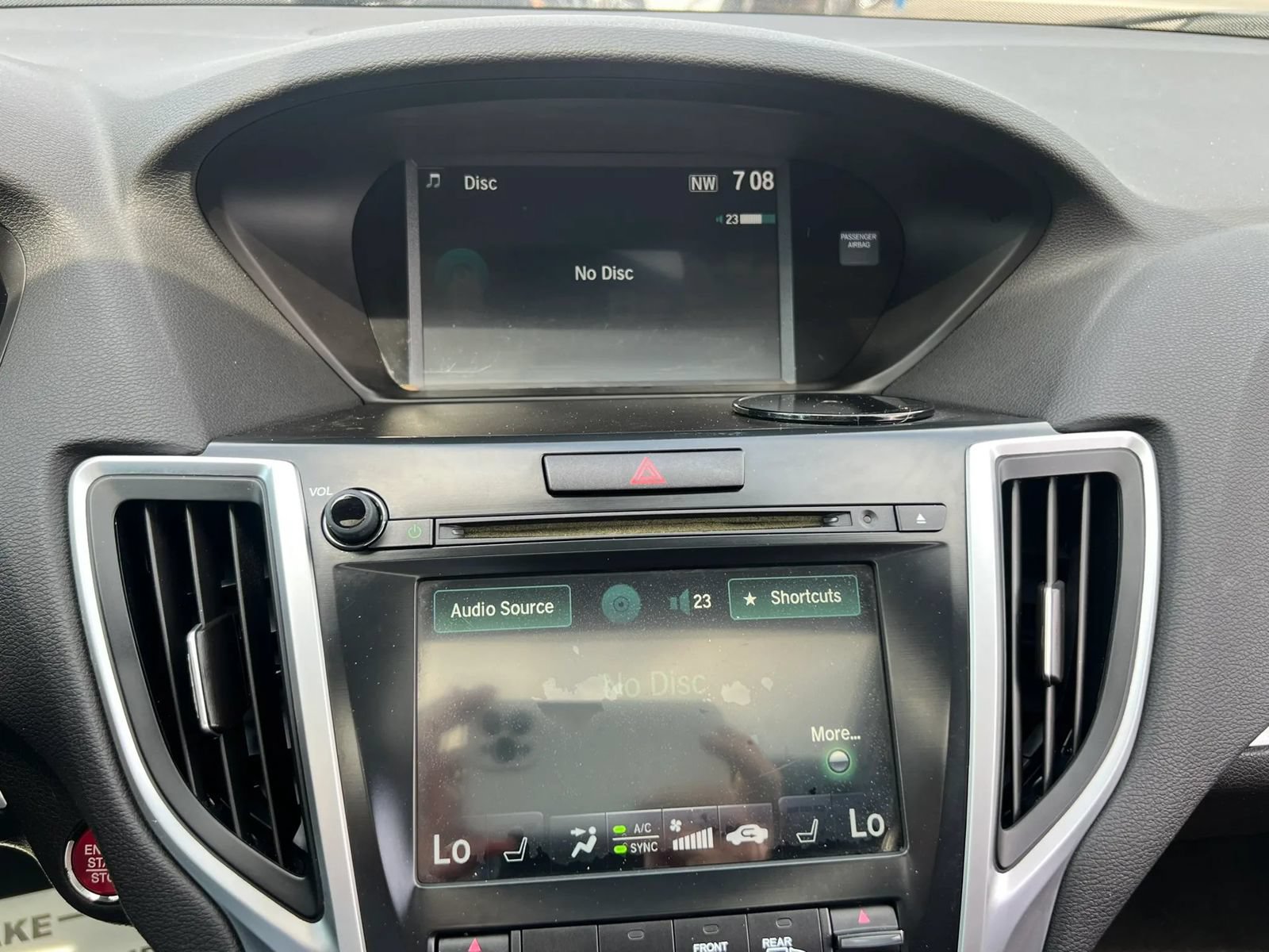 Used 2016 Acura TLX V6 FWD image 8