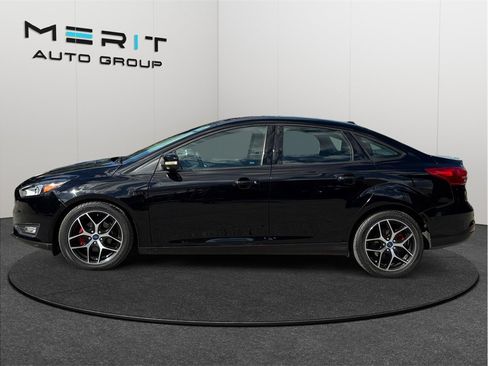 Used 2017 Ford Focus SEL image 5