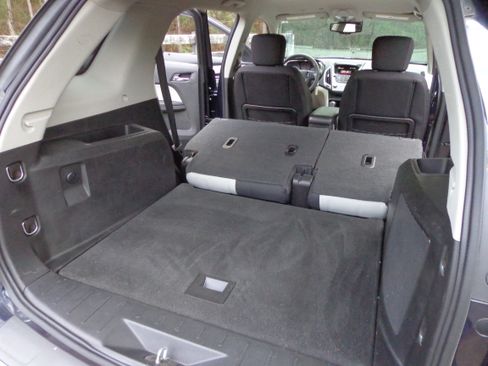 Used 2017 GMC Terrain SLE image 17