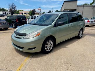 Used 2008 Toyota Sienna LE image 1