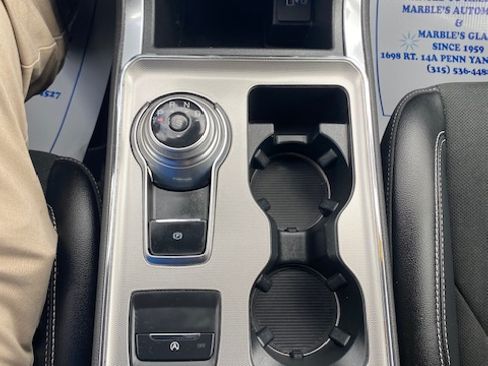 Used 2022 Ford Edge AWD ST image 23