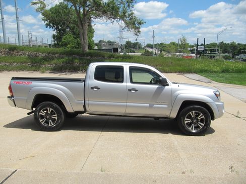 Used 2008 Toyota Tacoma 4x4 Double Cab image 4