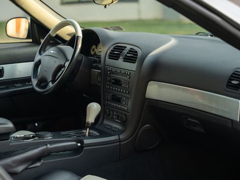 Used 2003 Ford Thunderbird image 73