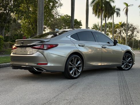 Used 2019 Lexus ES 350 F Sport FWD image 2