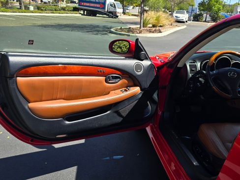 Used 2005 Lexus SC 430 image 30
