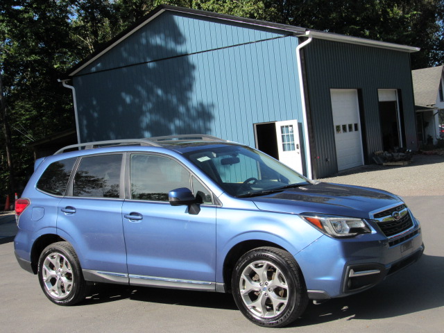 Used 2017 Subaru Forester 2.5i Touring AWD/4WD image 13