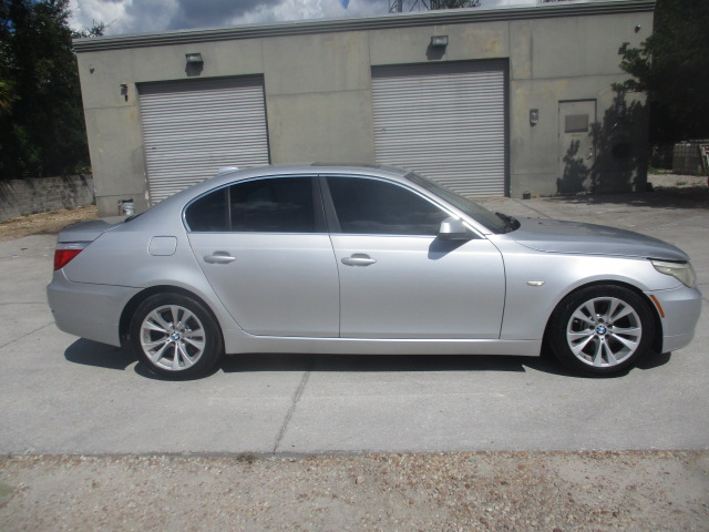 Used 2010 BMW 535i Sedan RWD image 1