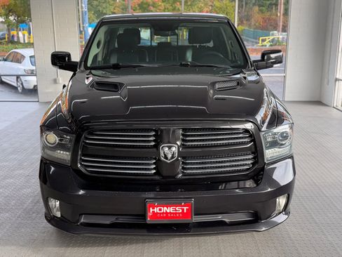 Used 2016 RAM 1500 Sport image 2