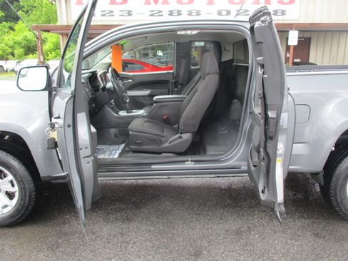 Used 2022 Chevrolet Colorado LT image 22