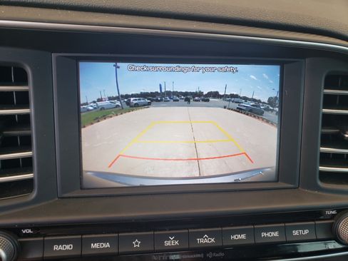 Used 2019 Hyundai Elantra SEL image 20