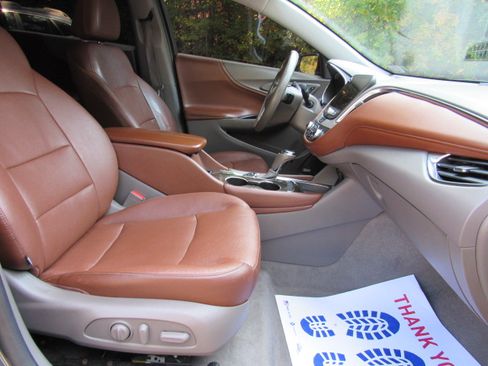 Used 2016 Chevrolet Malibu Premier image 19