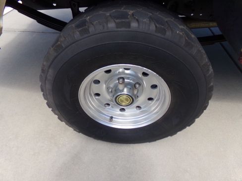 Used 1994 Ford F150 XLT image 10