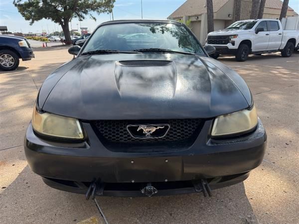 Used 2001 Ford Mustang Deluxe Convertible RWD image 7