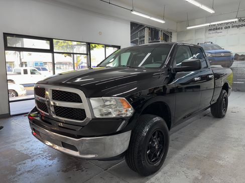 Used 2014 RAM 1500 SLT image 1