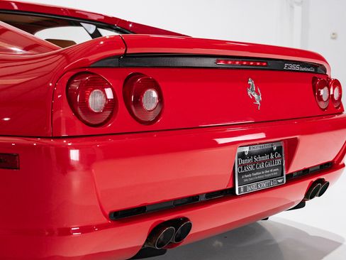Used 1997 Ferrari F355 Berlinetta image 35