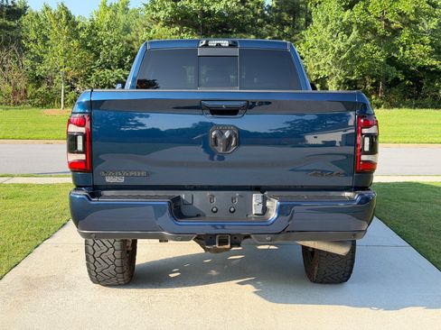 Used 2022 RAM 2500 4x4 Mega Cab Laramie image 5