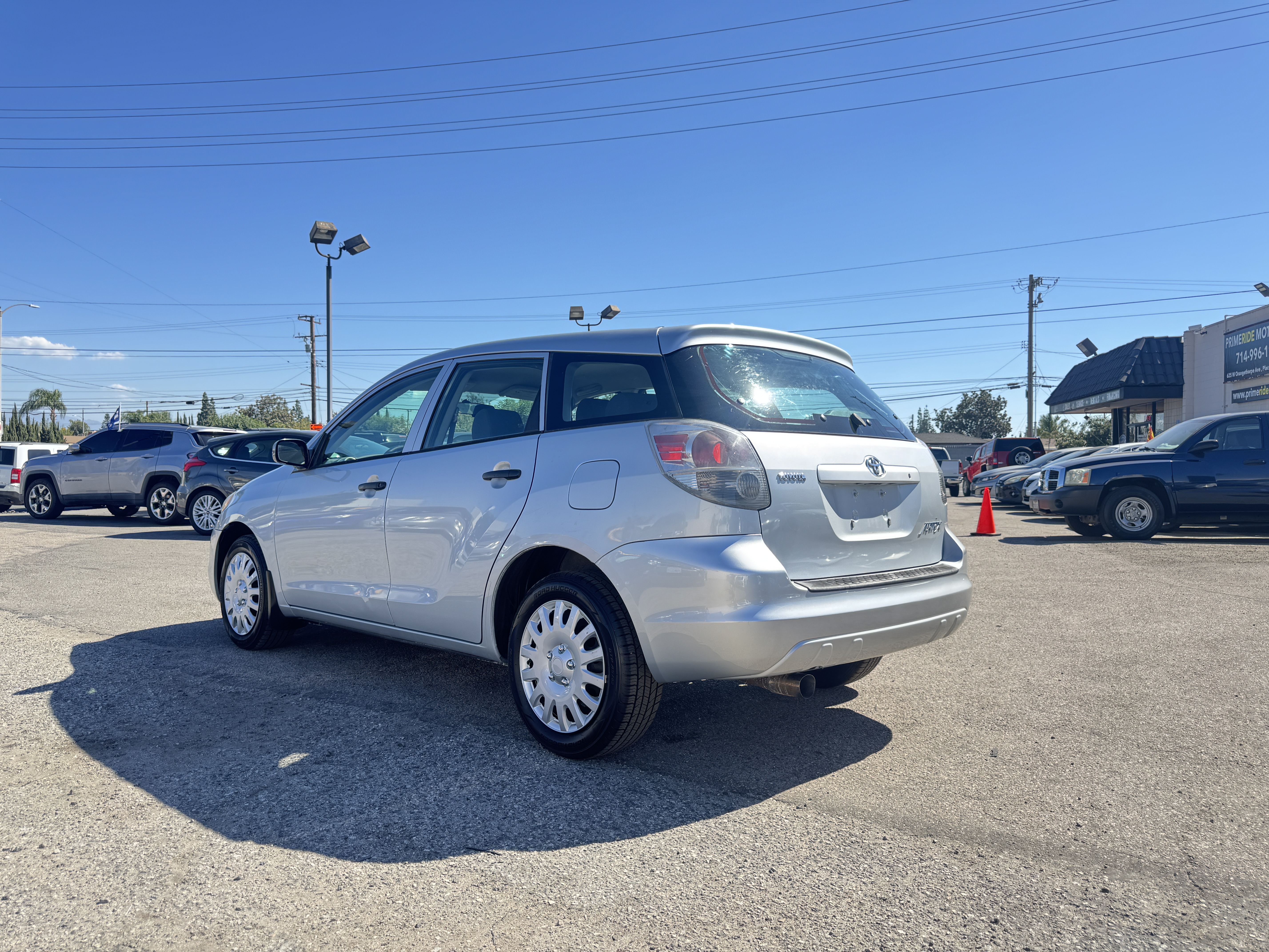 Used 2006 Toyota Matrix UNAVAIL FWD image 5