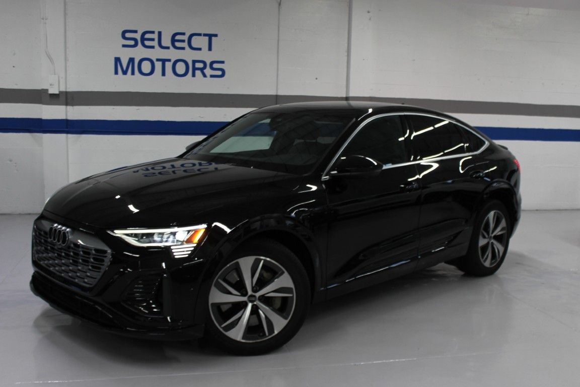 Used 2024 Audi Q8 e-tron Premium Plus Sportback AWD/4WD image 3