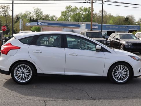 Used 2014 Ford Focus Titanium image 8