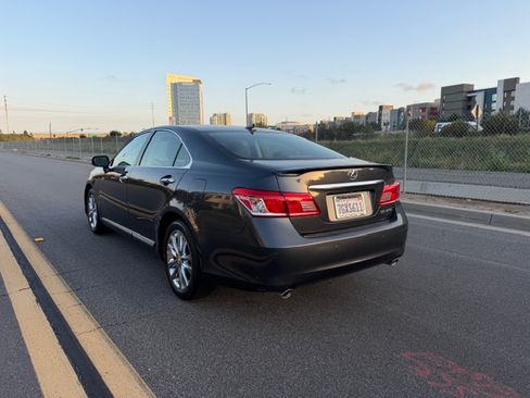 Used 2011 Lexus ES 350 image 3