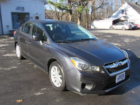 Used 2012 Subaru Impreza 2.0i Premium image 13