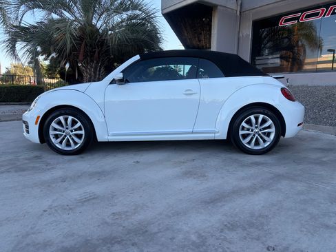 Used 2017 Volkswagen Beetle 1.8T Convertible FWD image 6