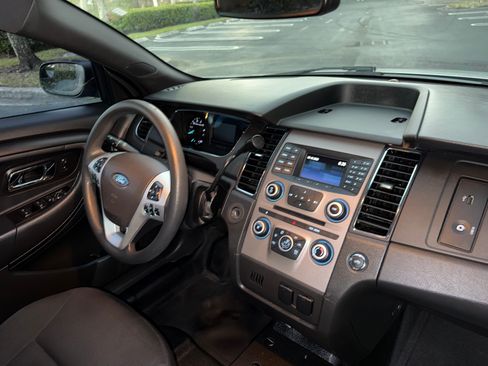 Used 2016 Ford Taurus image 71