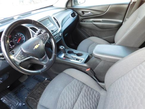 Used 2018 Chevrolet Equinox LT image 12